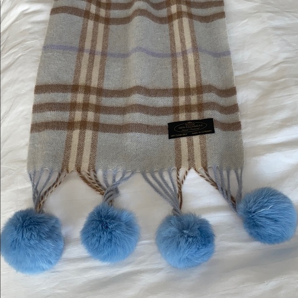 NWOT 100% Cashmere scarf - Picture 2 of 5